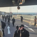 İngiltere’nin Avrupa kapısında protesto: Dover Limanı saatlerce ulaşıma kapandı