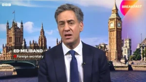 İngiltere’nin İsrail yaptırımları krize dönüştü: Miliband geri adım atmıyor
